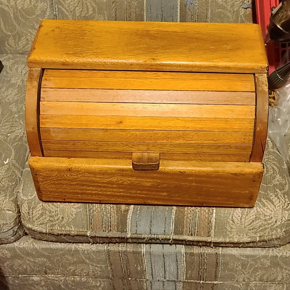 Bread box